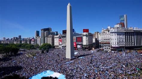 Crazy Scenes Around Buenos Aires As Fans Celebrate Argentina Winning World Cup Youtube