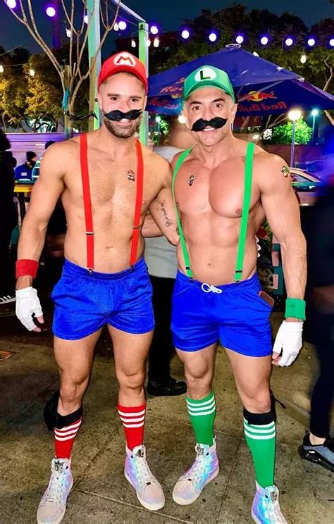 23 Sizzling Shirtless Halloween Costumes For Guys Mens Halloween Costumes Carnaval Outfit
