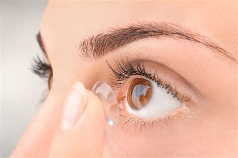 Contact Lenses Stuck In Eyes What To Do Isight Optometry