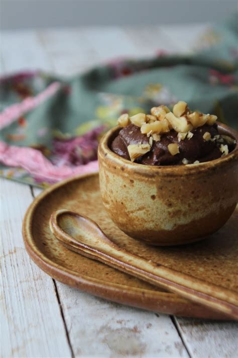 100g de chocolate preto vegano 150ml de aquafaba. Mousse de chocolate e tofu - Santo Legume