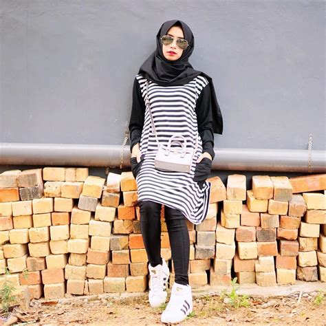 Hijab niqab tumblr, hijab and niqab styles form pakistan, difference between hijab and niqab, muslim women wearing hijab and niqab shopping Gambar Fashion Hijab Instagram Indonesia Terbaru | Styleala