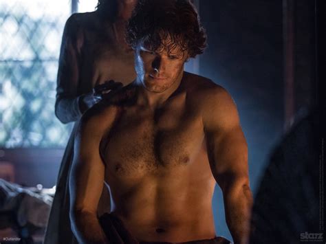 New Official Photo Of Claire And Jamie At Castle Leoch Outlander TV News