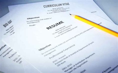 Go for a document that follows the american resume rules. difference-between-cv-resume-and-bio-data