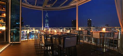 Selected by forbes.com in its list of the 10 most unusual restaurants in the world, dinner in the sky is one of the most unique dining experiences one can have. Food review: Cielo Sky Dining and Lounge | Options, The Edge