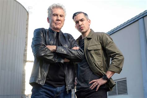 John Walsh Returns To Tvs Americas Most Wanted This Time With Son