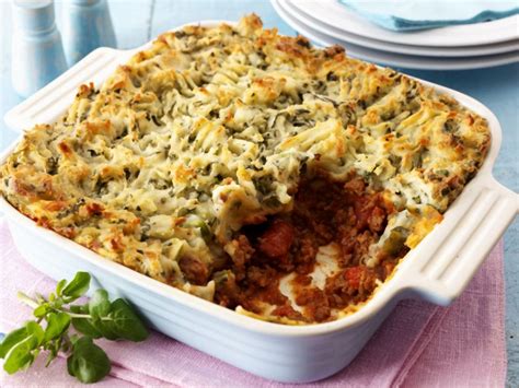 There are 284 calories in 1 cup of cottage pie. Cottage Pie recipe | Eat Smarter USA