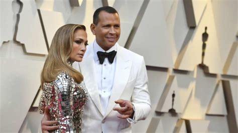 Jennifer Lopezs Breakup With Alex Rodriguez Is Official On Instagram