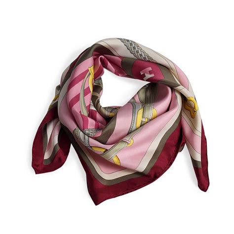 Vintage hermes silk scarf ludovicus magnus gray. HERMES Silk Scarf Coaching | Luxity