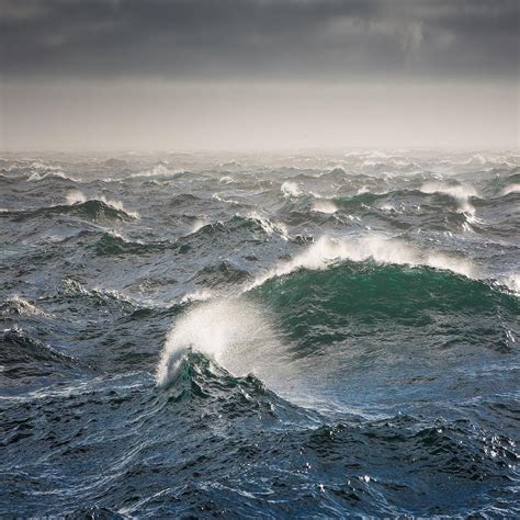 Rough Ocean Waves Dopdance