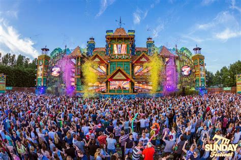 That magical feeling, with a sense of mystery, is what people seek and what lays hidden in. 7 dingen die je moet weten over 7th Sunday - Partyscene