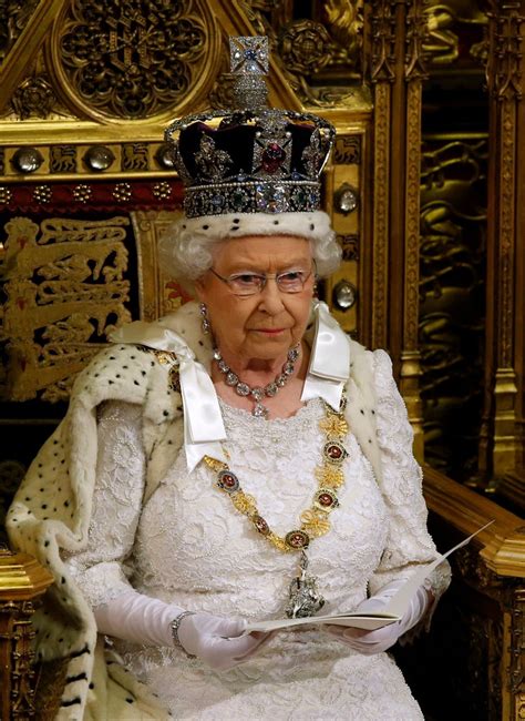 Kraljica Elizabeta Ii Danas Puni 93 Godine Britanski Monarh Sa Nadužim