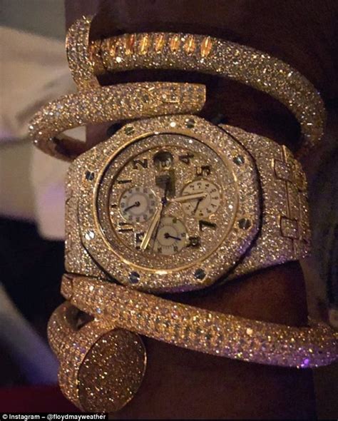 Conor mcgregor claimed he had won every round of his promotional tour alongside floyd mayweather but the ufc superstar was once again forced to defend himself against allegations of racism. Floyd Mayweather shows off stunning diamond encrusted ...