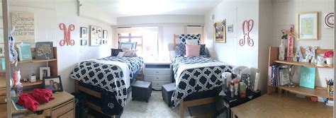 Umass Dorm Room At The University Of Massachusetts Amherst College
