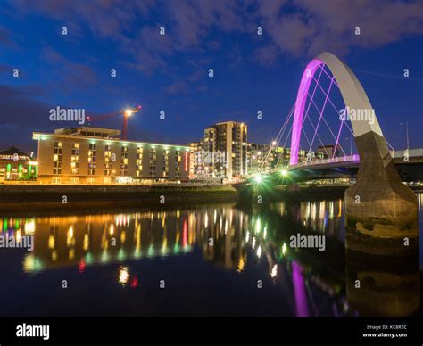 Squinty Bridge Glasgow Stock Photo Alamy