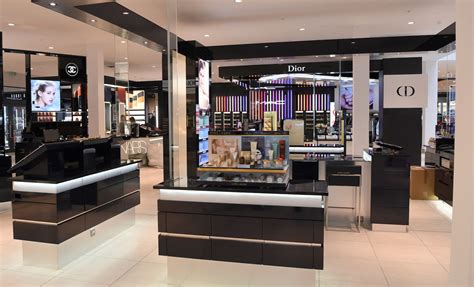 Последние твиты от house of fraser (@houseoffraser). House of Fraser game-changer 'green' store opens - News ...