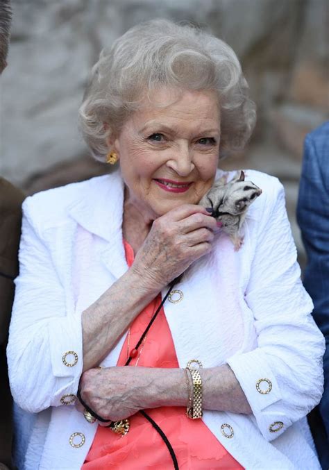 Betty White Photos See 48 Photos Of Hollywood S Golden Girl Through The Years In 2022 Betty