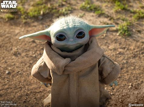 Unser team hat eine große auswahl an marken ausführlich analysiert und wir zeigen ihnen als leser hier alle ergebnisse unseres. Baby Yoda: Offizielle Puppe überrascht durch Lebensgröße ...