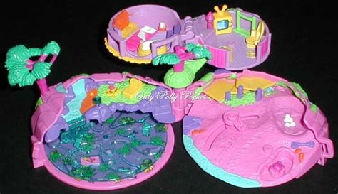 Vintage 1989 bluebird polly pocket tammy's palm tree island compact only. 2000 Polly Pocket Tropical Pets