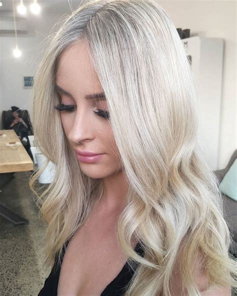 melbourne blonde salon on instagram “creamy blonde goals colour by hollie using wellapro anz