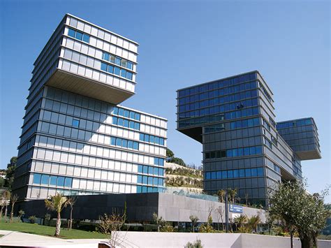 Les hôtels, cafés et restaurants d'estoril ne ferment pas pendant l'hiver, car c'est une grande ville avec une grande population de résidents permanents. Estoril Sol Residence - Engexpor