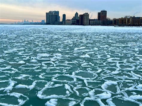 Odd Pancake Like Ice Shapes Form In Chicago Frozen Lake Iheart