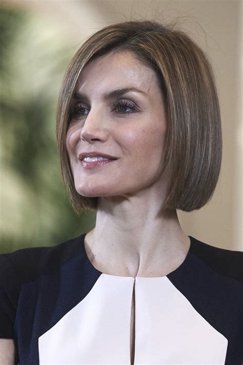 From the haircut place to the style that you want, you will need this list of haircut terms to get started. Bob Haircut In Spanish - NiCe
