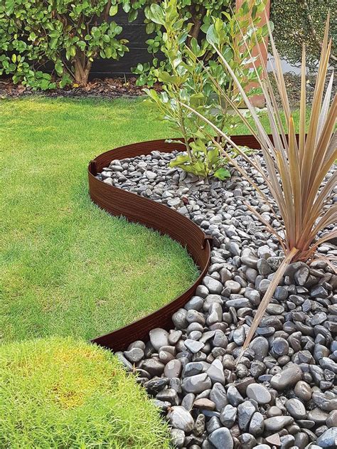 10 Stone Lawn Edging Ideas Decoomo