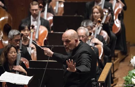 Dirigent Jaap Van Zweden Krijgt Concertgebouw Prijs Nieuws Nl