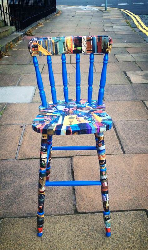 Starting on the seat bottom frame, make a double square knot, leaving about 6″ of slack at the end. Upcycled Chair • Recyclart