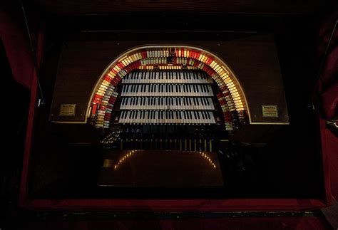 Mighty Wurlitzer Pipe Organ Of The Chicago Theater Photograph By Daniel