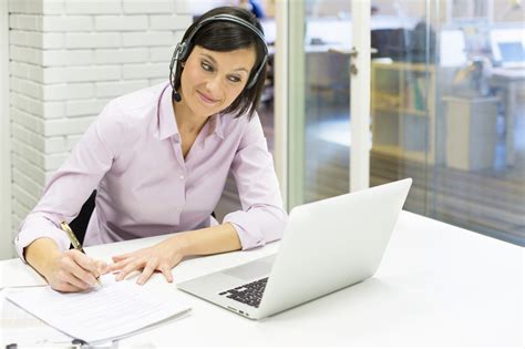Take online singing lessons with a private tutor. Teaching English In-person vs Online