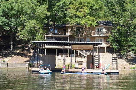 3 Best Vacation Rentals With Boat Near Lake Of The Ozarks Trip101