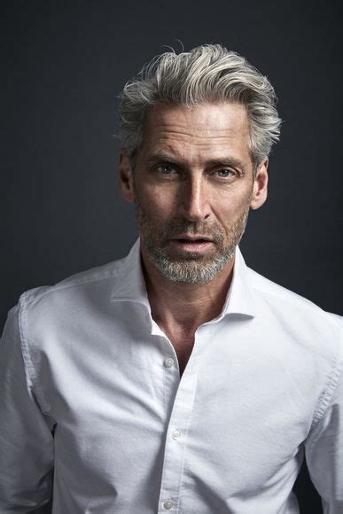 Cool beards and hairstyles go together, with some of the best men's haircuts looking even better with a full beard. Pin by Nexter on Menschoice | Grey hair men, Older men ...
