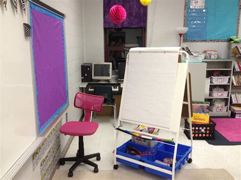 3 Teacher Chicks Classroom Setup With Lots Of Freebies