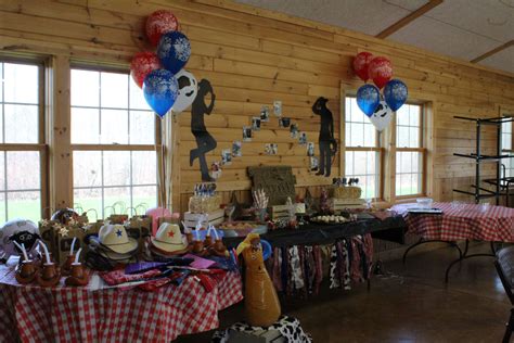 In contrast to farmhouse design, western style encompasses a bolder approach and can often take on a 'masculine' feel. Western cowboy themed party first birthday one decorations ...