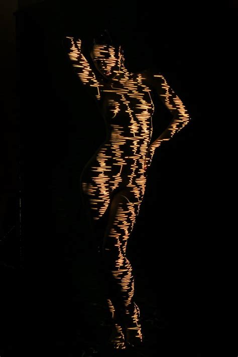 Je suis enjouée, romantique et sentimentale. Desnudos abstractos del lente de Dani Olivier - Nice ...