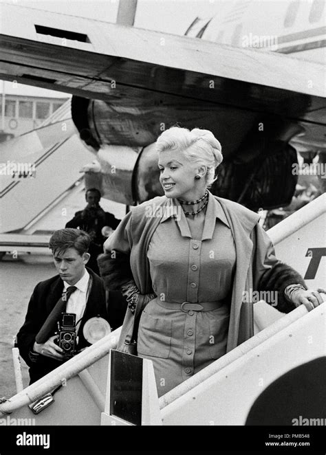 Jayne Mansfield Arriving In The Uk Circa 1957 File Reference 33536