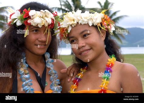 Kioa Island Fiji Female Dancers On South Pacific Island Melanesia Stock