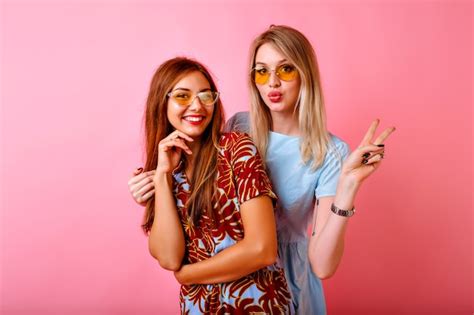 Free Photo Two Happy Pretty Sisters Best Friends Hipster Women Having