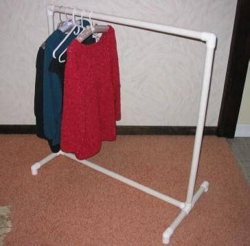 Clothes rack out of pvc pipe. How to Build a Clothes Rack With Pipe | eHow