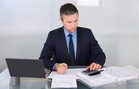 To ensure that all electronic and paper records of all works undertaken by the. Fund Manager / Portfolio Manager job description