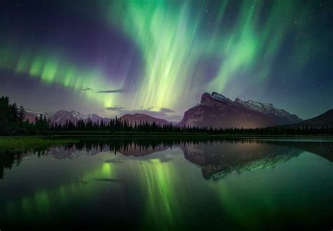 Rundle Aurora Northern Lights Banff National Park Cool Landscapes