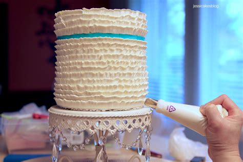 Buttercream Ruffles Cake Tutorial