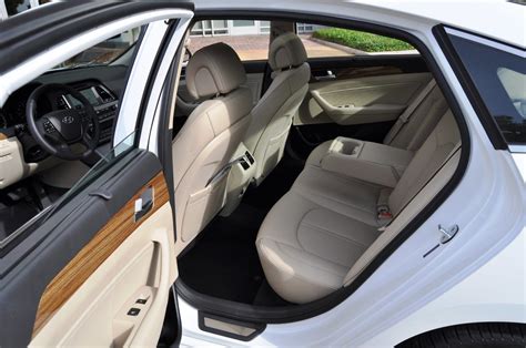 In generation pasts, the hyundai sonata was that odd duck everyone knew existed, but really didn't want to acknowledge. Road Test Review - 2015 Hyundai Sonata - INTERIOR Focus ...