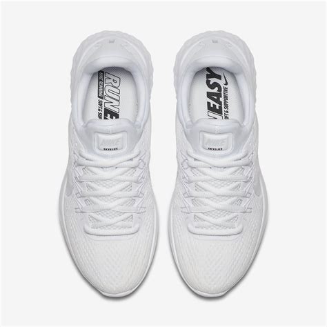 Nike Womens Lunar Skyelux Running Shoes White