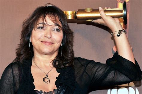 Самые новые твиты от lyne charlebois (@lynecharlebois): Lyne Charlebois | La Presse