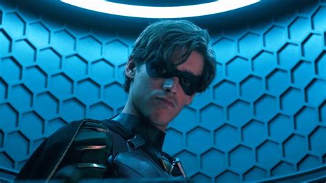 Titans Season 2 Trailer Gives First Look At Batman And Deathstroke