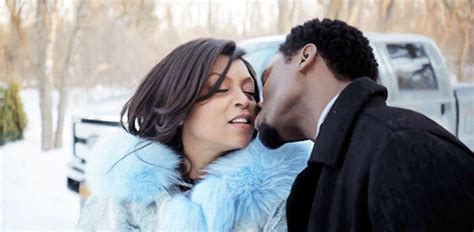 Kissing Cookie Lyon  Find And Share On Giphy