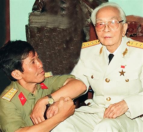 Maybe you would like to learn more about one of these? Đại tướng Võ Nguyên Giáp từ trần, nhà báo Trần Hồng