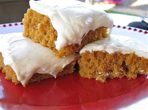 Layered with a shortbread like bottom and a warm velvety pumpkin blueberry & cranberry pumpkin bars: Paula Deen's Pumpkin Bars (With images) | Paula deen ...